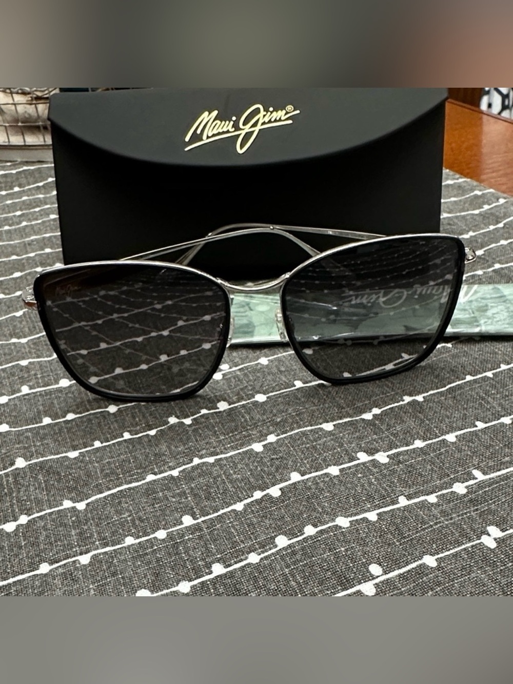 ⭐️NWT Maui Jim Tiger Lily Titanium MauiGradient PolarizedPlus2 Enhanced Colour